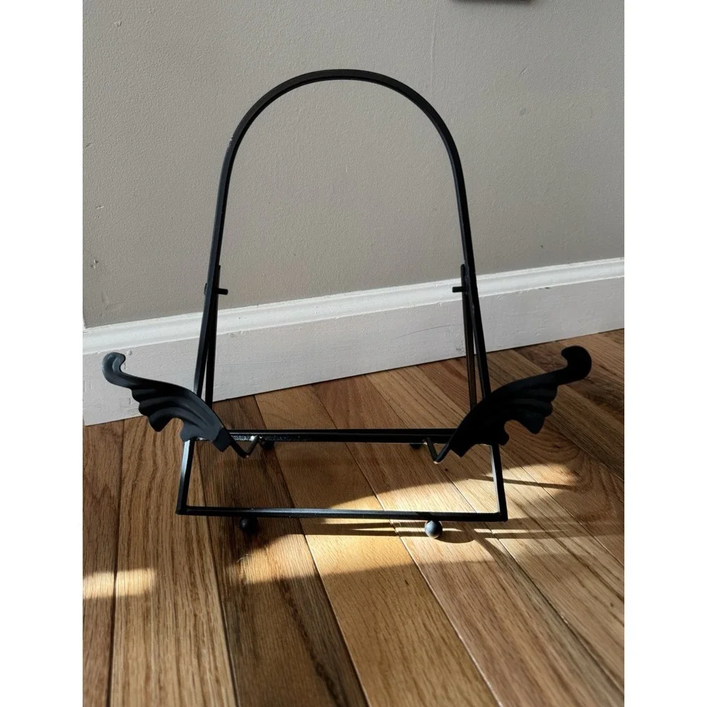 Black Iron Plate Display Stand  11